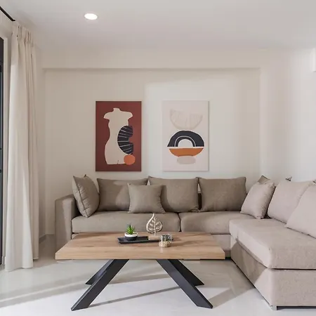 Ionian Escape * Áyios Kírikos