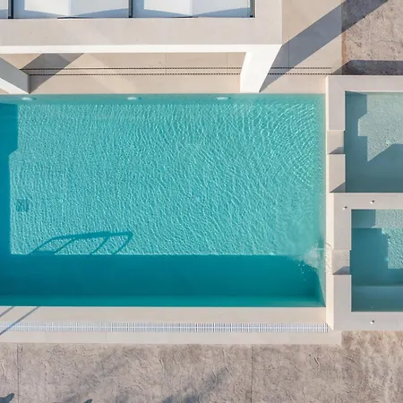 Ionian Escape Áyios Kírikos